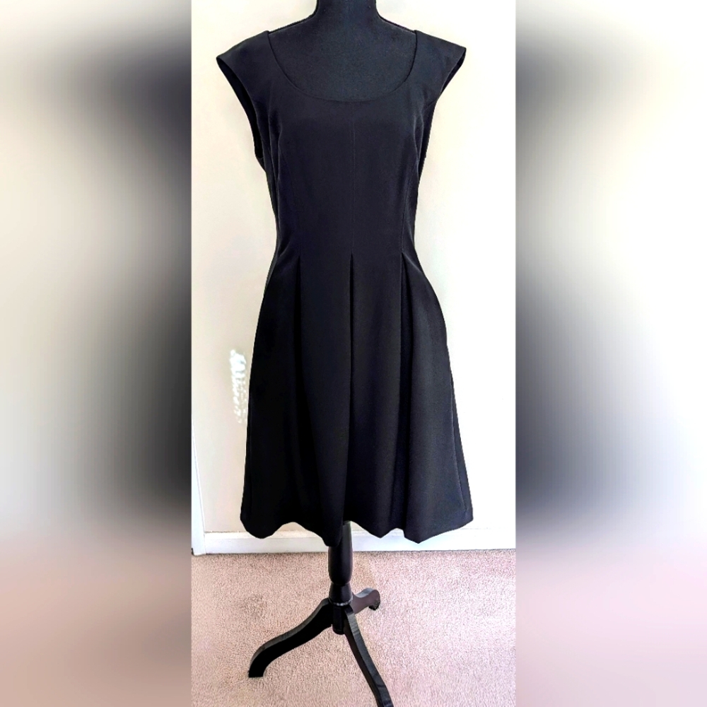 Nine West Midi Dress - In Black